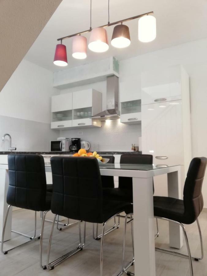 Apartment Porat Trogir Bagian luar foto