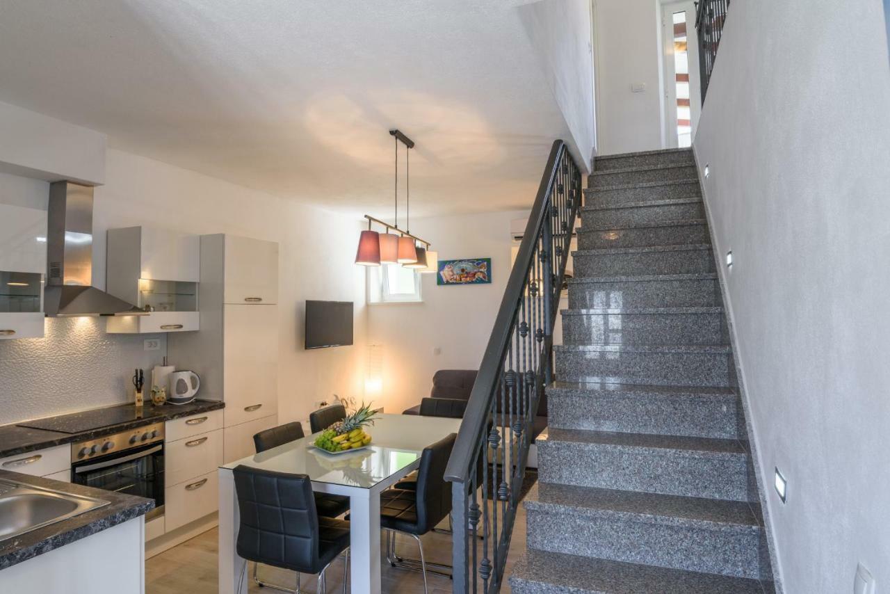 Apartment Porat Trogir Bagian luar foto