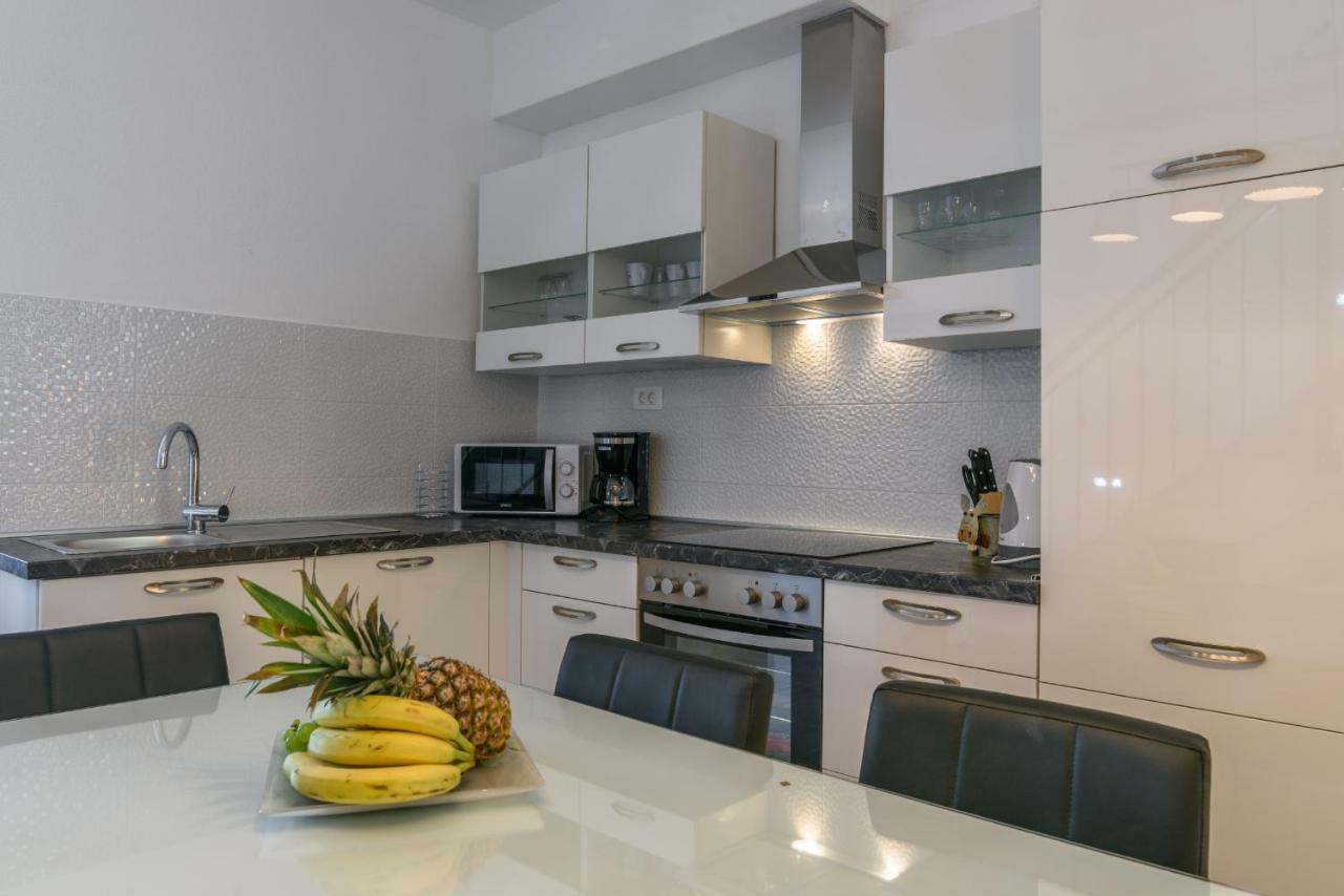 Apartment Porat Trogir Bagian luar foto