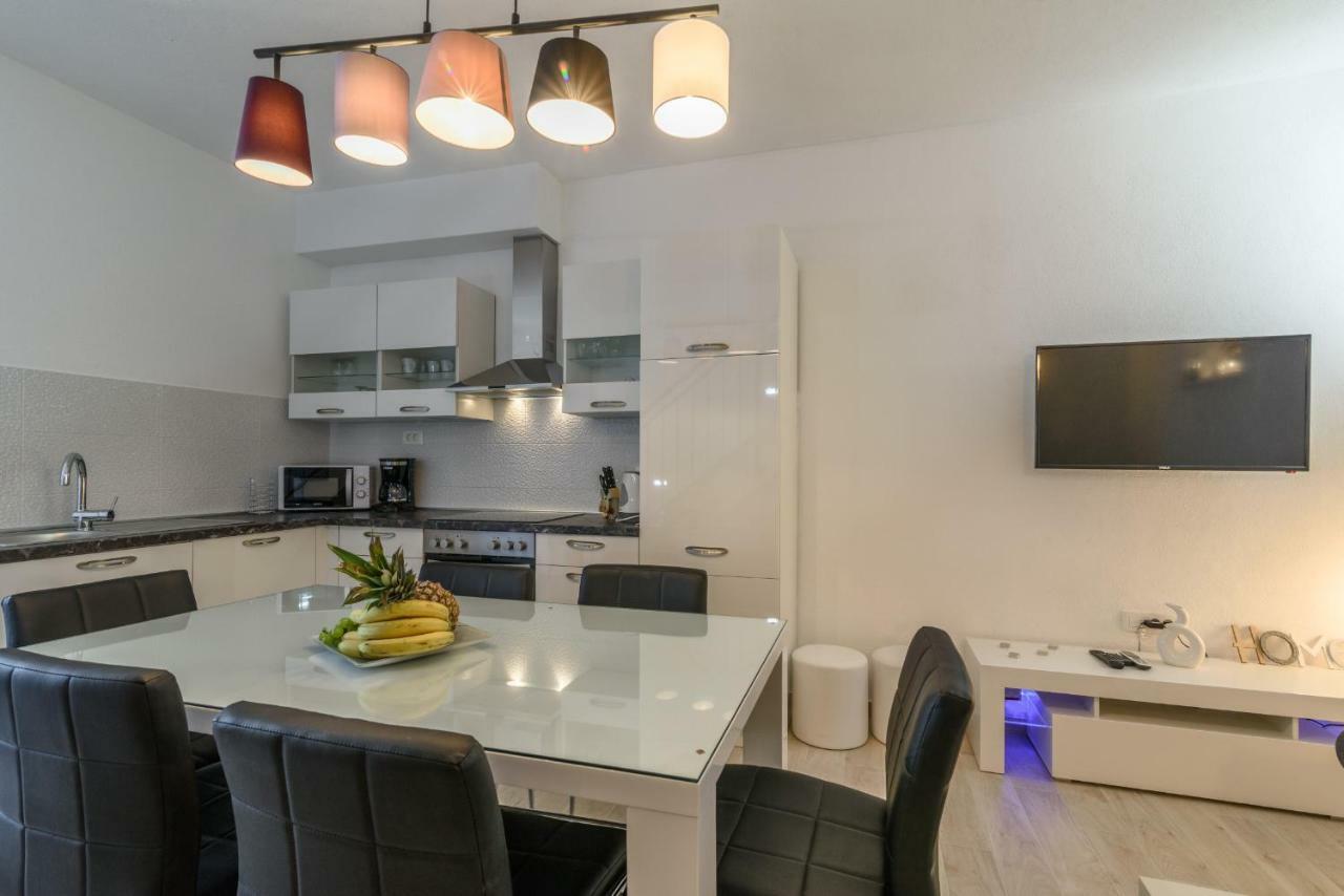 Apartment Porat Trogir Bagian luar foto